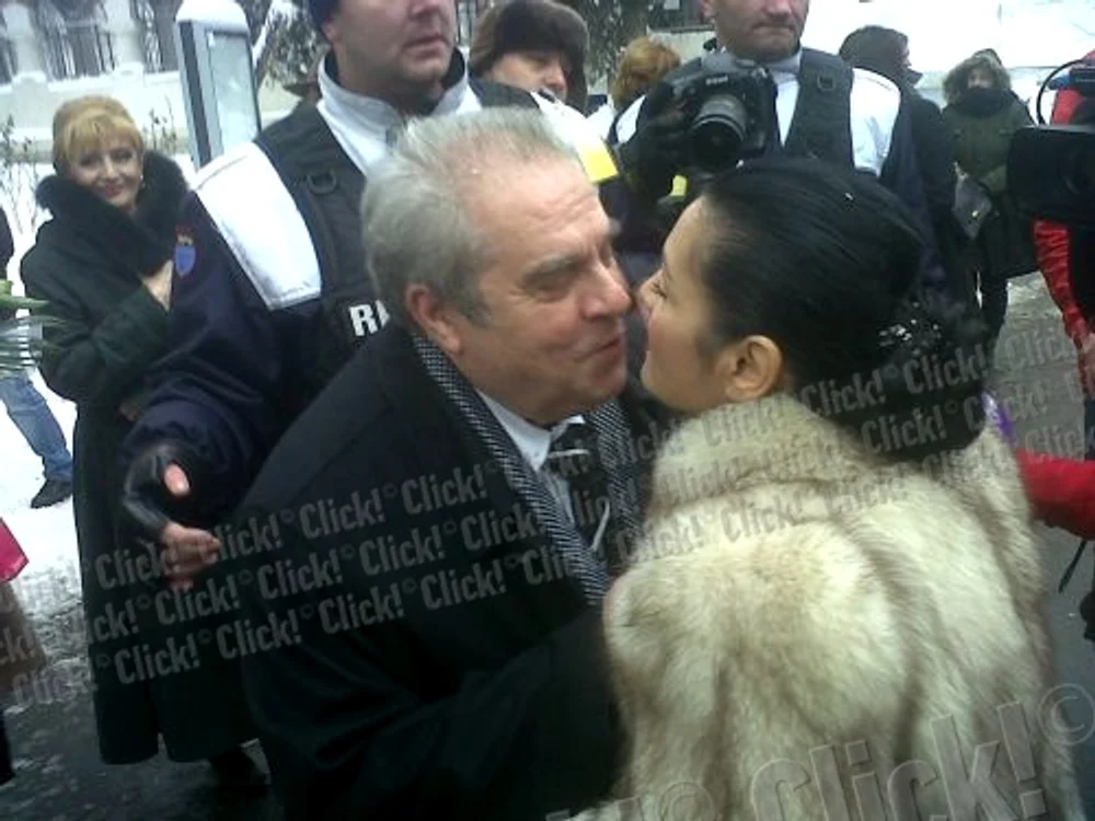 
    Cununia Corneliei Catanga  