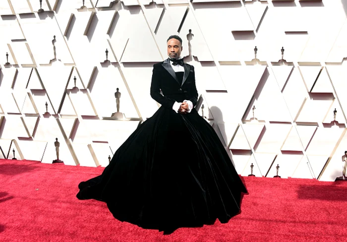 
    Billy Porter a făcut senzație pe covorul roșufoto: Getty  