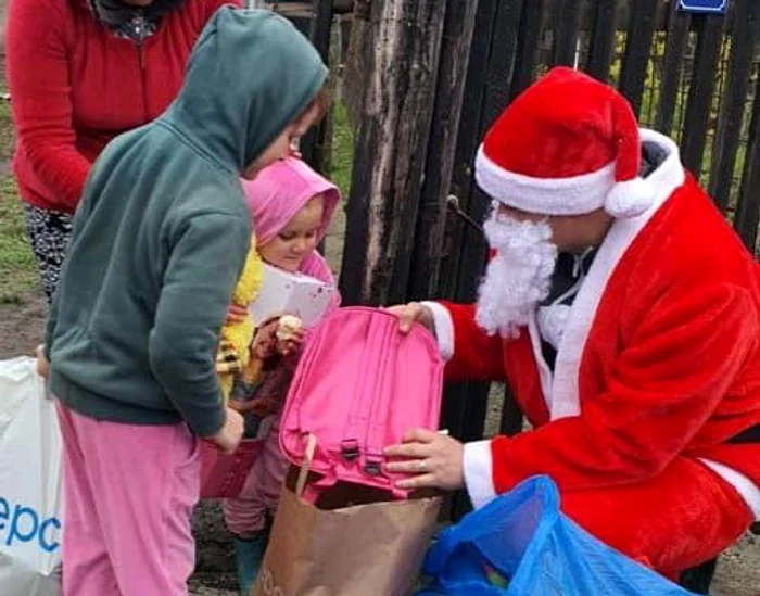 Copiii au primit daruri. FOTO ISU Giurgiu