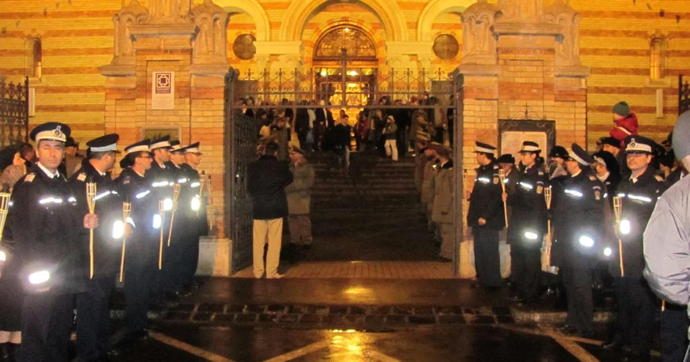 Mii de sibieni au participat la procesiunea de la Sibiu - Foto Ramona Găină