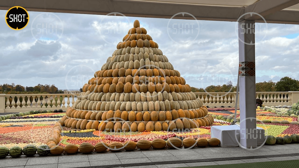 Ce cadouri a primit liderul de la Kremlin la împlinirea vârstei de 70 de ani 