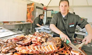 7 act 1 dc 0649 4col lat fripturi jpeg