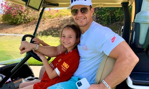 1 mark wahlberg si fiica sa margaret jpg jpeg