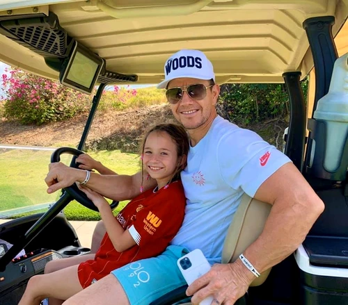 1 mark wahlberg si fiica sa margaret jpg jpeg