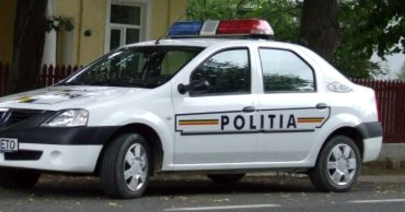 Suceava: S-a răsturnat cu maşina în râul Moldoviţa