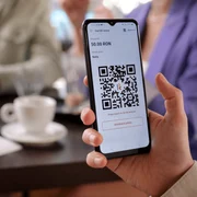 plata cu cod QR  Foto RoPay png