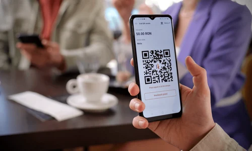 plata cu cod QR  Foto RoPay png