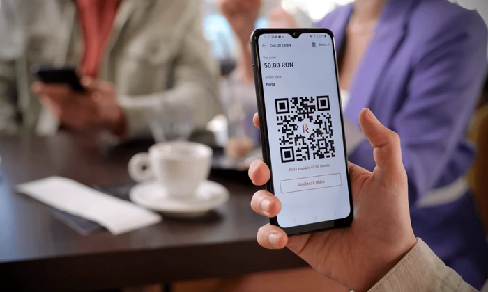 plata cu cod QR Foto RoPay png