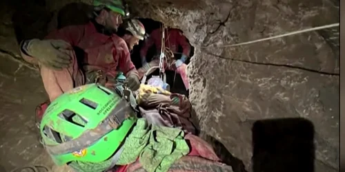 Salvare speolog Turcia jpg