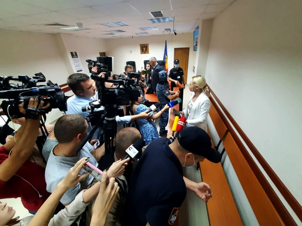 Marina Tauber în sala de judecată.