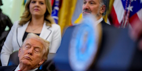 Donald Trump și-a odihnit ochii FOTO GettyImages