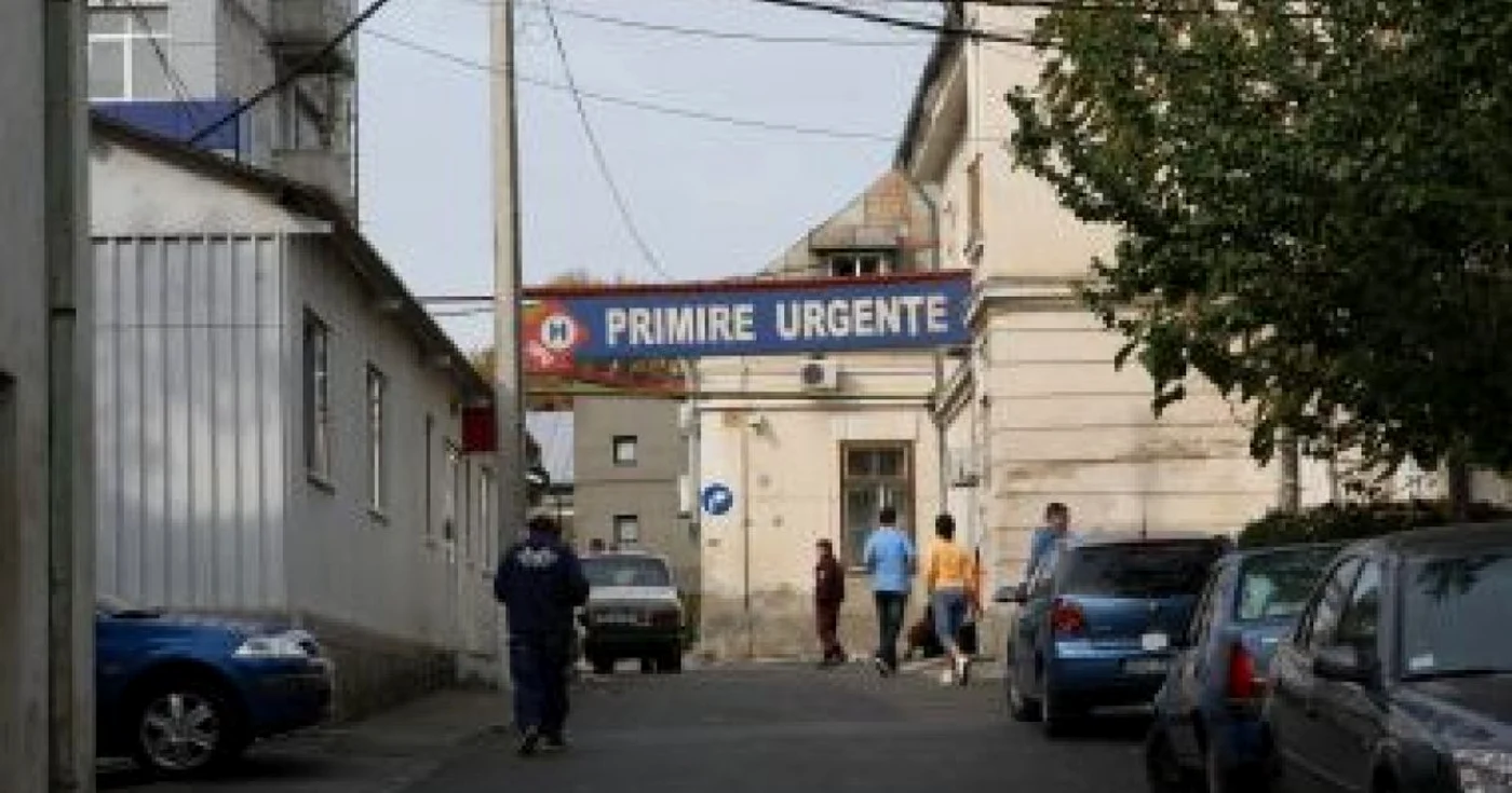 Iaşi: A ajuns la urgenţe din cauza vopselei de păr