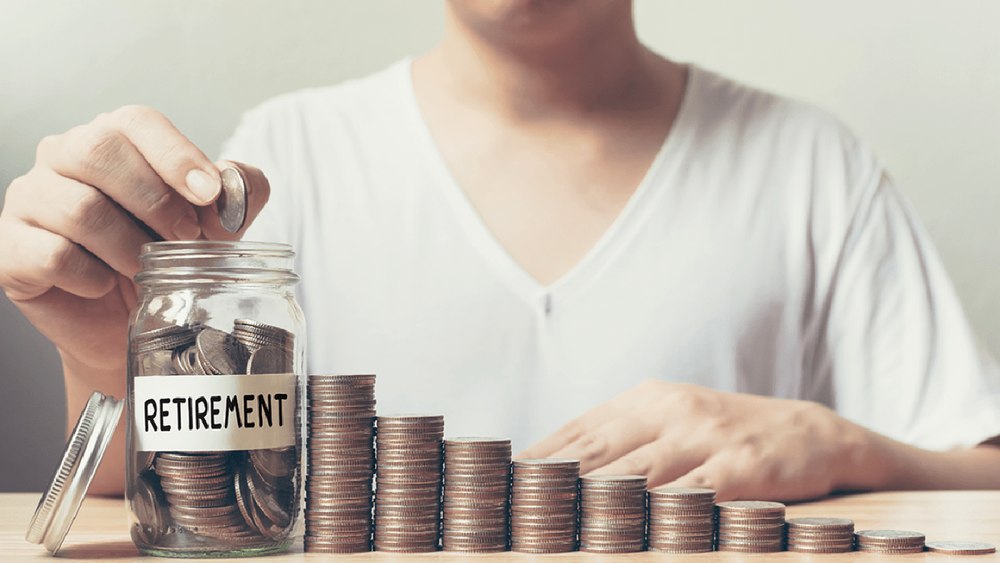 Câți bani au strâns românii în fondurile de pensii private obligatorii. 95% din sume sunt investite în România