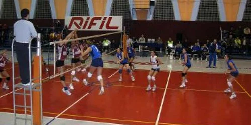 Voleibalistele din Piatra Neamţ caută a 30-a victorie europeană 