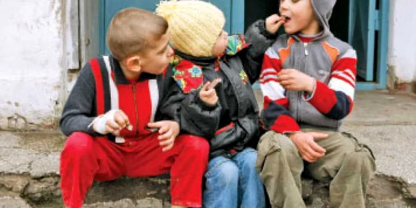 Fiecare copil poate câştiga 100.000 de lire sterline pe an 