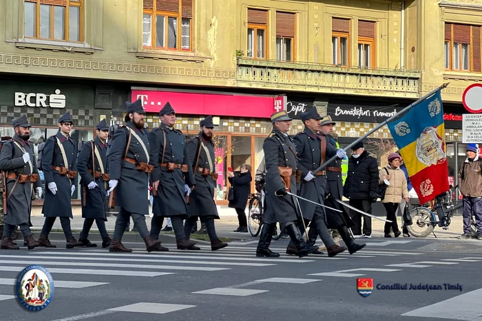 În echipamentul armatei române din 1919, de 1 decembrie FOTO Asociatia Eugeniu de Savoya