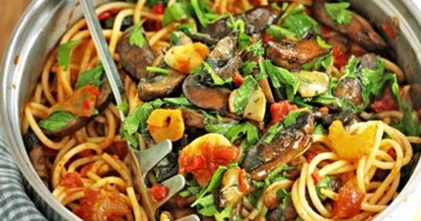 Spaghete cu ciuperci şi usturoi FOTO BBC Good Food