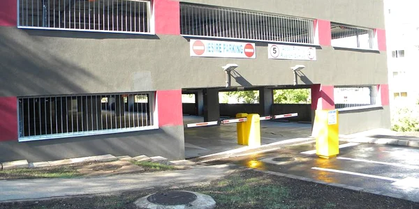 Parking-ul de pe Mehedinţi a fost inaugurat