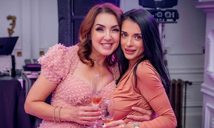 Nico alias Nicoleta Matei si fiica sa, Alexandra Matei   Facebook (1) jpg