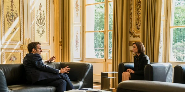 Maia Sandu si Macron