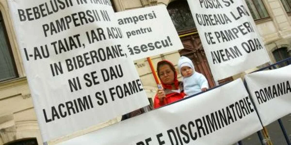 Mamele ies din nou în stradă pentru a-ş apăra drepturile