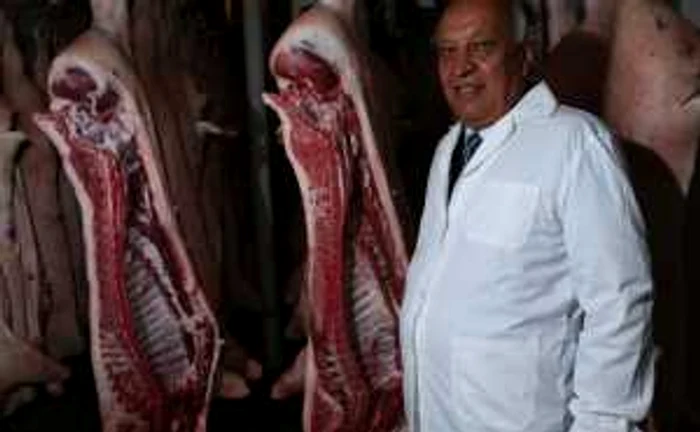 Gheorghe Caruz este cel mai mare crescător de porci din Sud-Estul ţării 