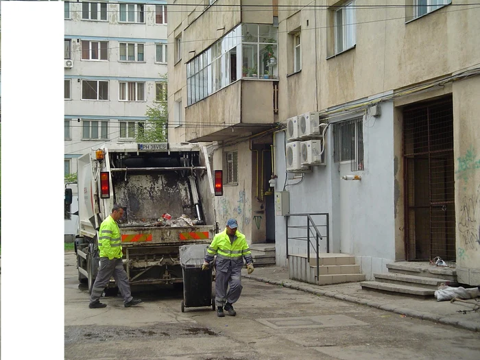 Iepuraşul vine cu veşti proaste pentru angajaţii Veolia