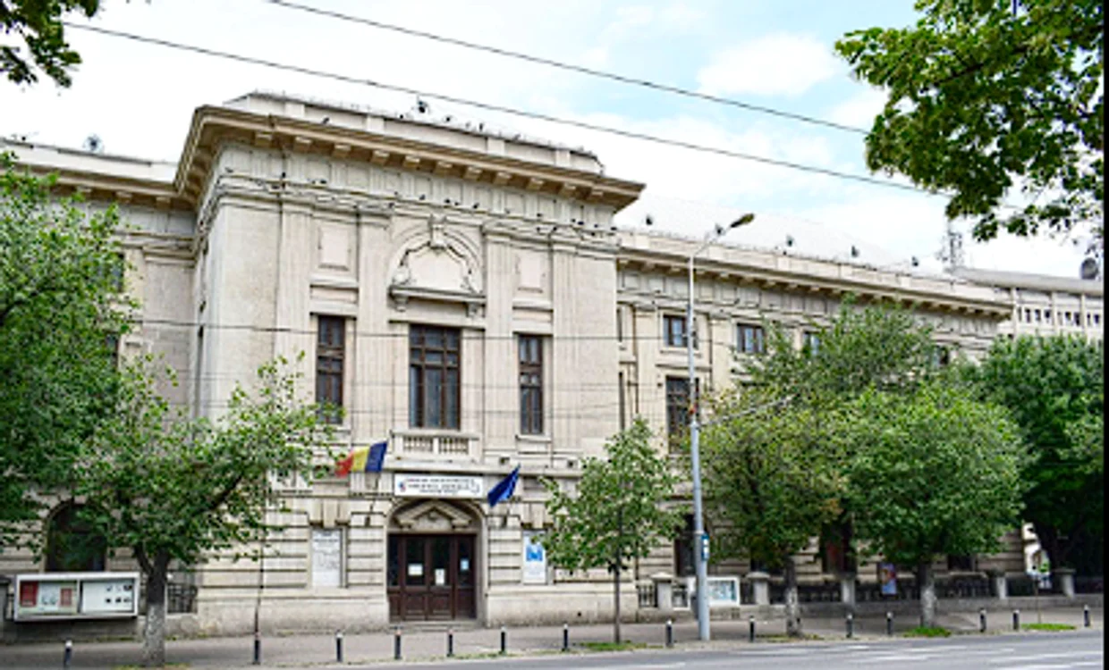 Biblioteca din Ploiești/sursă foto: social media