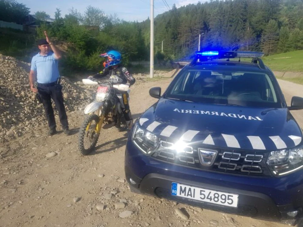 Motociclistul a fost găsit de jandarmi la scurt timp după anunţarea dispariţiei sale FOTO IJJ Bacău