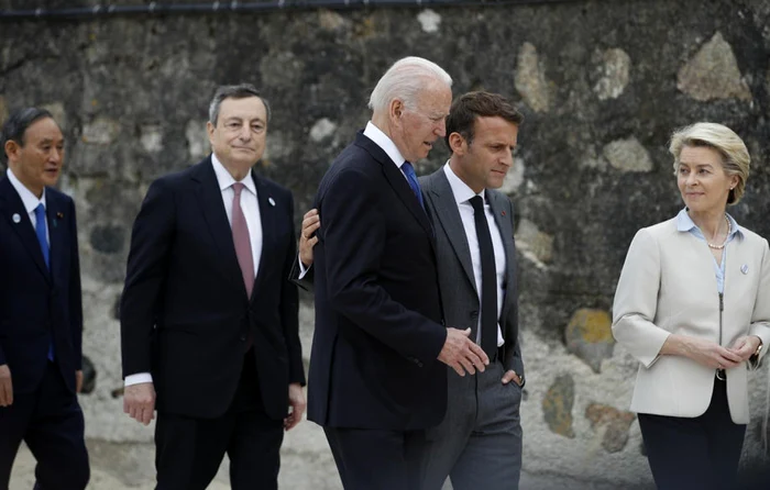 Preşedintele american, Joe Biden, preşedintele francez, Emmanuel Macron, şefa Comisiei Europene, Ursula von der Leyen, premierul italian, Mario Draghi, pe 11 iunie 2021, la Summitul G7 din Marea Britanie Foto EPA EFE