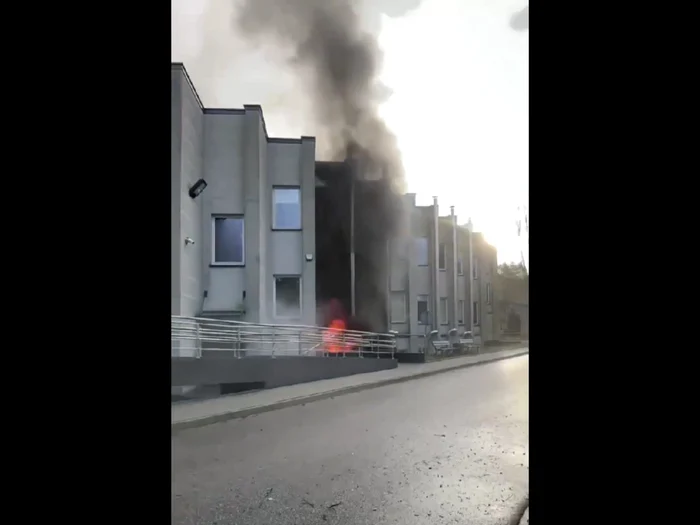 Centrul Naţional de Cercetare Nucleară (NCBJ) incendiat/FOTO: Captură video X @MagdaGrajnert