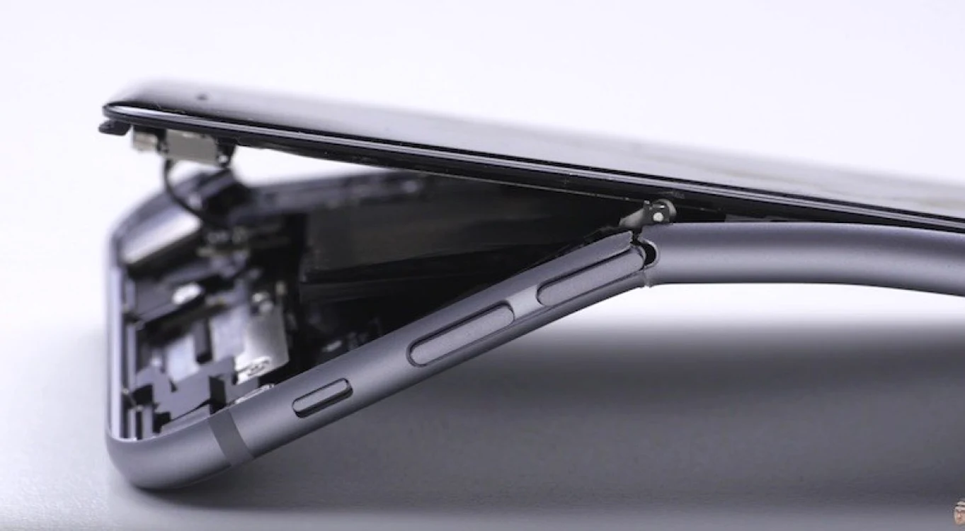 iPhone 6 se îndoia foarte ușorFOTO UnboxTherapy
