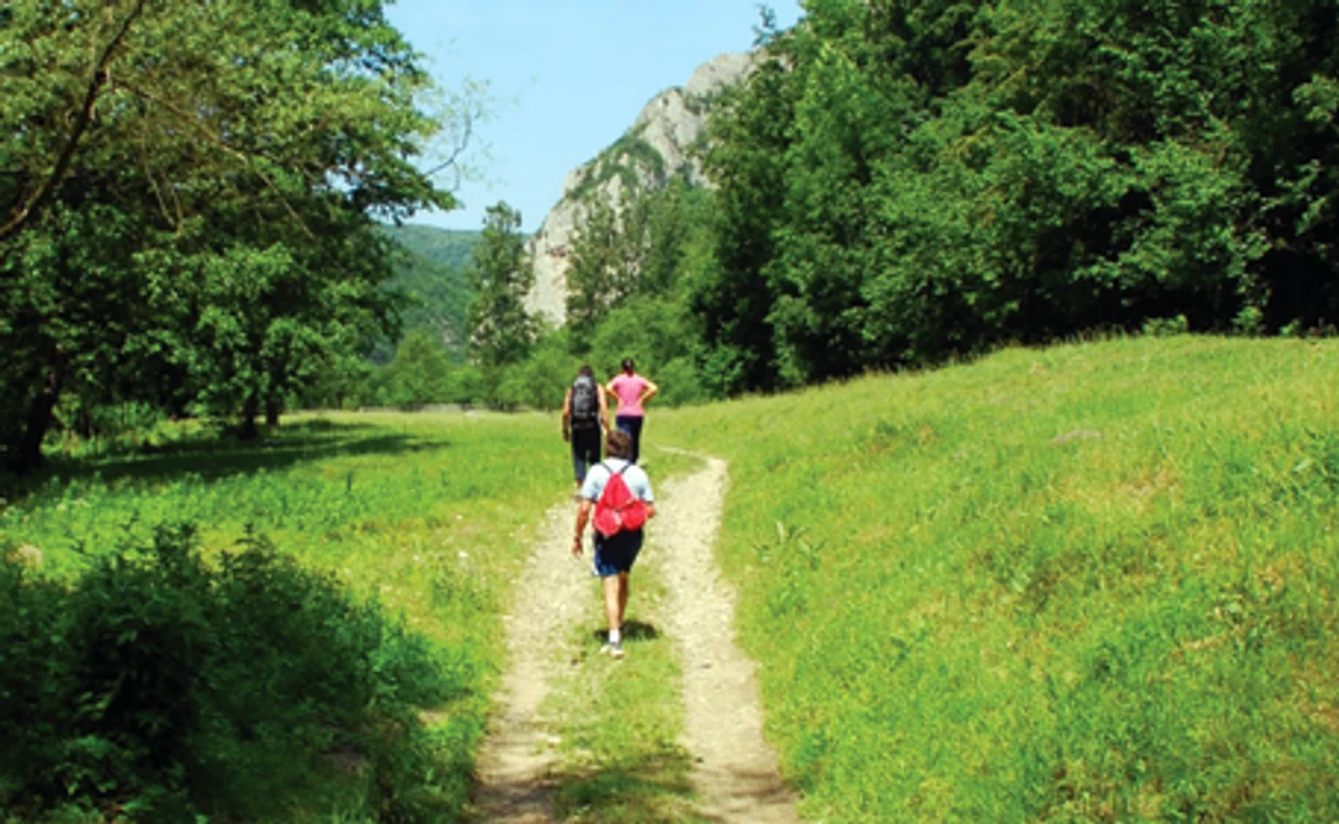 Cheile Caraşului sunt la numai 15 kilometri de Reşiţa