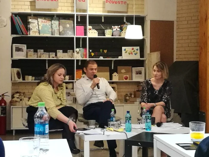 Claudia Sofianu, Alex Milcev şi Andra Caşu, EY