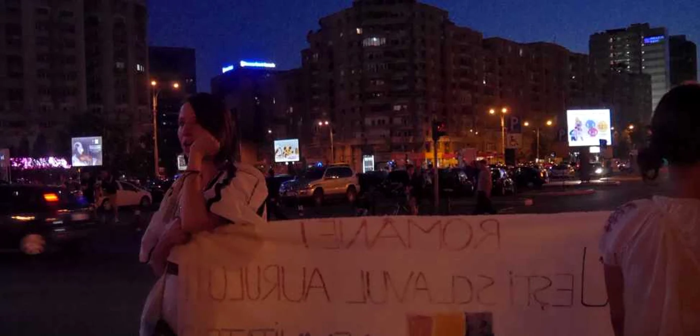 mostra foto panasonic gf6 foto razvan baltaretu/adevarul