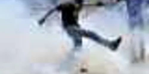 Poliţia a recurs la gaze lacrimogene