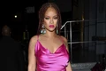 rihanna rochie roz profimedia jpg