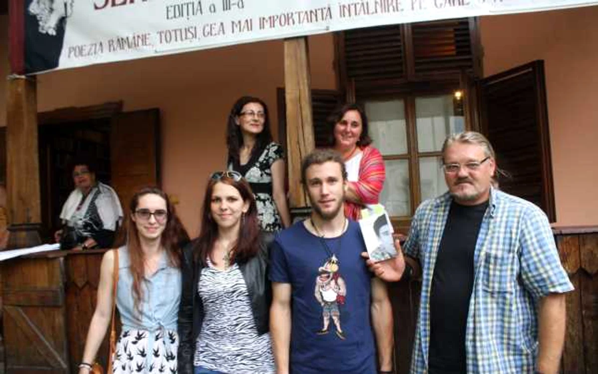 Parte din grupul Domino, alături de Alexandru Uiuiu FOTO: Bianca Sara