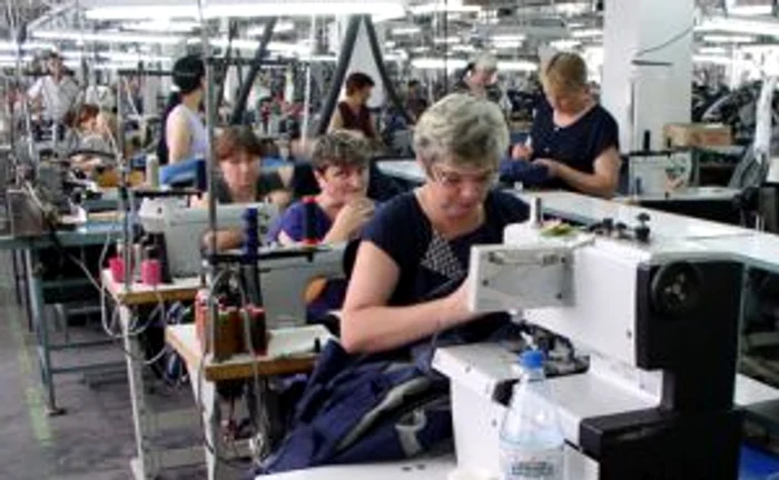 Şomerii verifică periodic ofertele AJOM, însă sunt nemulţumiţi de posturile libere