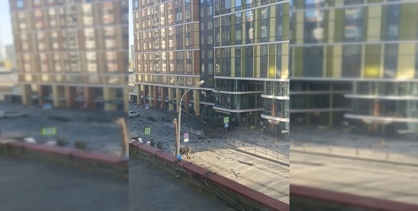 Clădire lovita în Ekaterinburg. FOTO: focus.ua