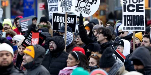 proteste ICE SUA jpg