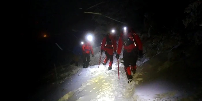 Misiunea a fost încheiată după lăsarea întunericului. FOTO Salvamont Neamţ