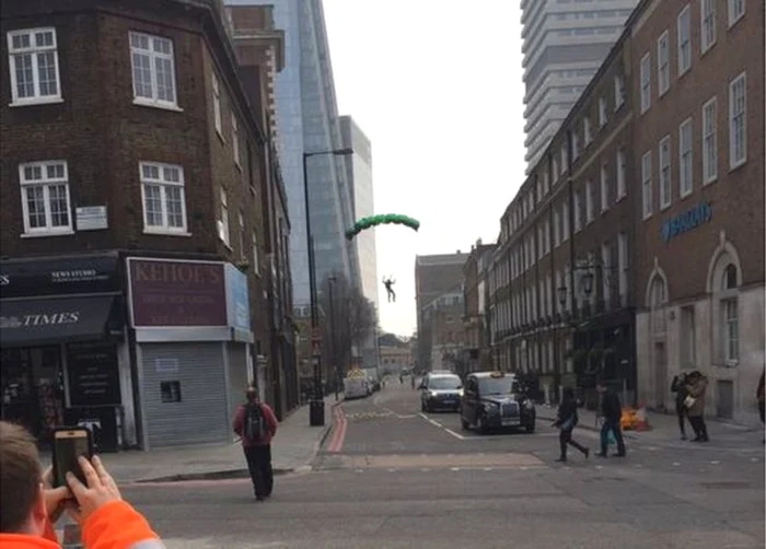 parasuta the shard justin knock