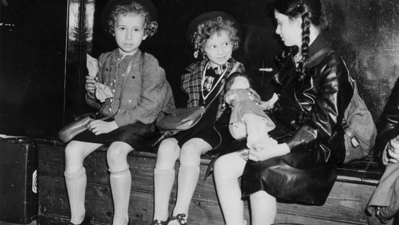 Timp de 84 de ani, nimeni nu a știut cine sunt fetele / foto: Getty Images