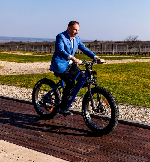 Bicicletele electrice off road din Ținutul Vinului, în Vâlcea Foto GAL Ținutul Vinului 