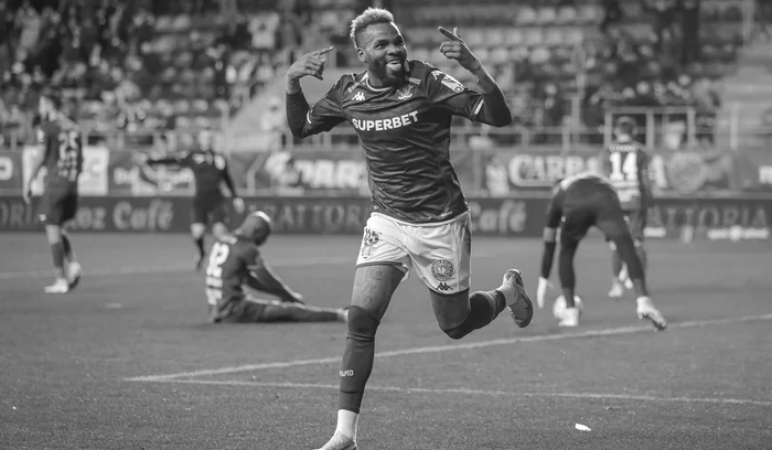 Aaron Boupendza a evoluat la Rapid, până la începutul acestui an (FOTO: Sportpictures)