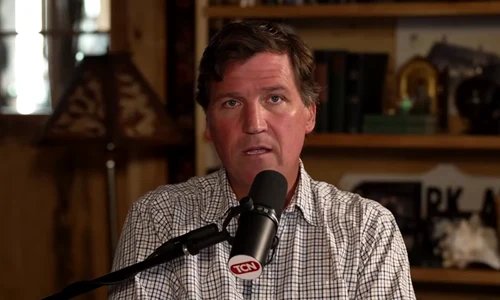 tucker carlson foto captura video Youtube Can't Be Censored png