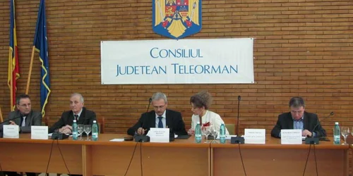 Consilierii teleormăneni au fost darnici cu Primăria Turnu Măgurele