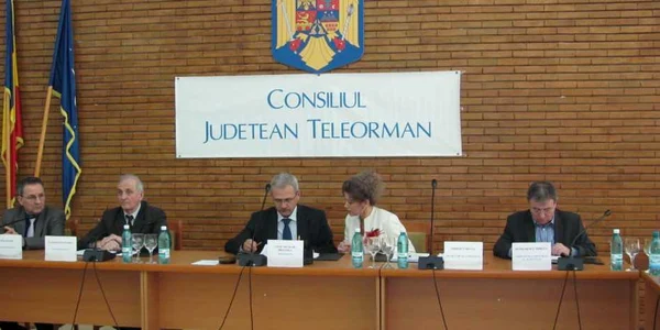 Consilierii teleormăneni au fost darnici cu Primăria Turnu Măgurele