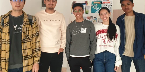 Studenții străini învață limba română la Pitești Foto A V jpg